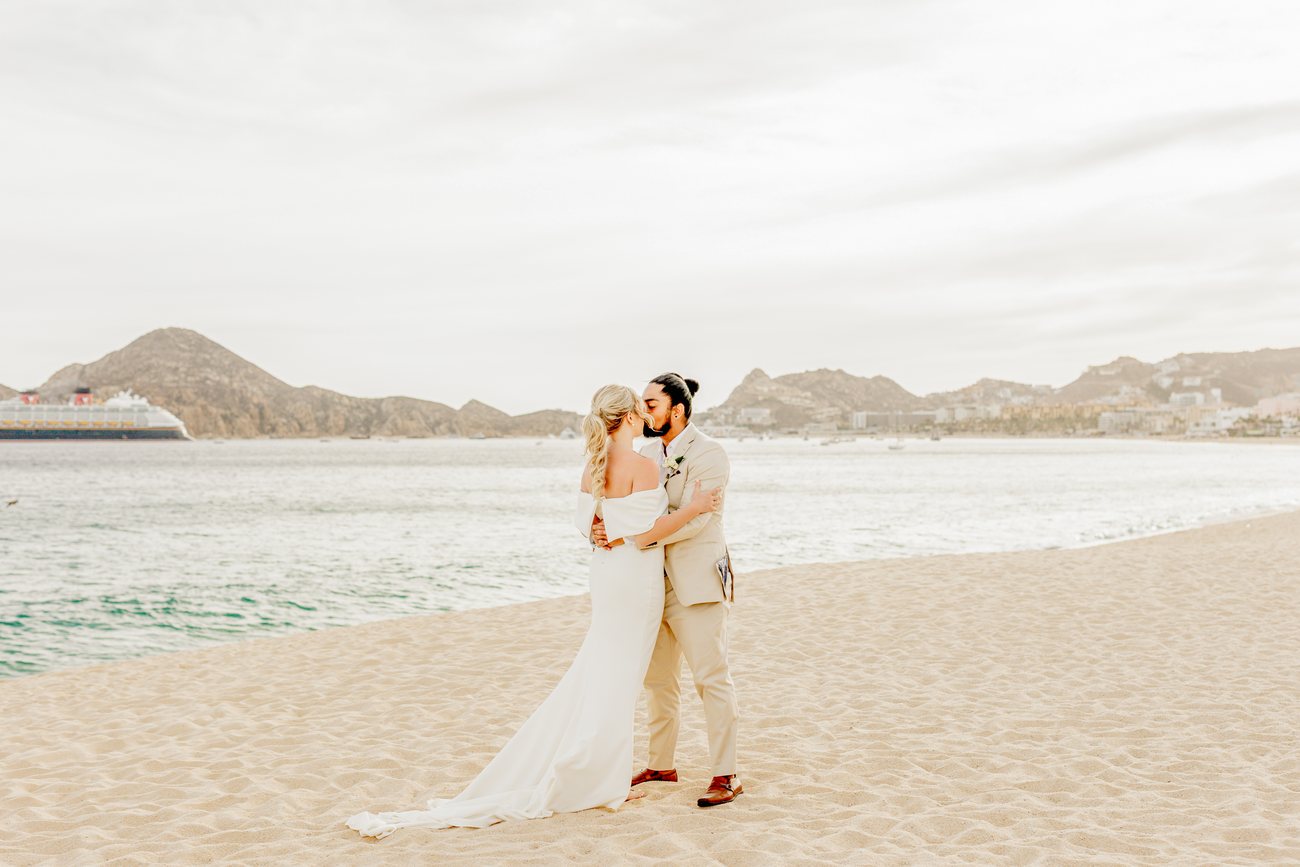 Joshua & Amber — Los Cabos wedding photography